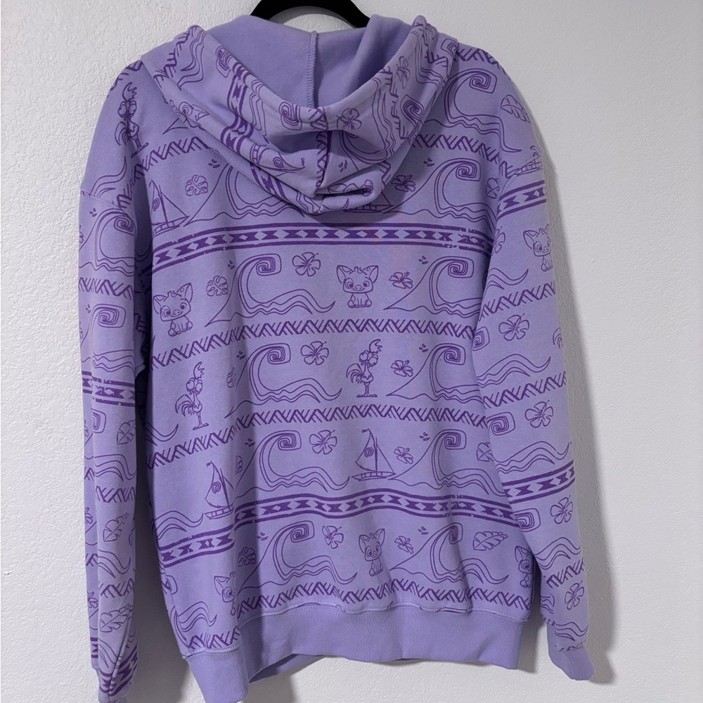 Hot Topic Disney Moana Lavender Graphic Zip Hoodie Size M NWT - Picture 2 of 5